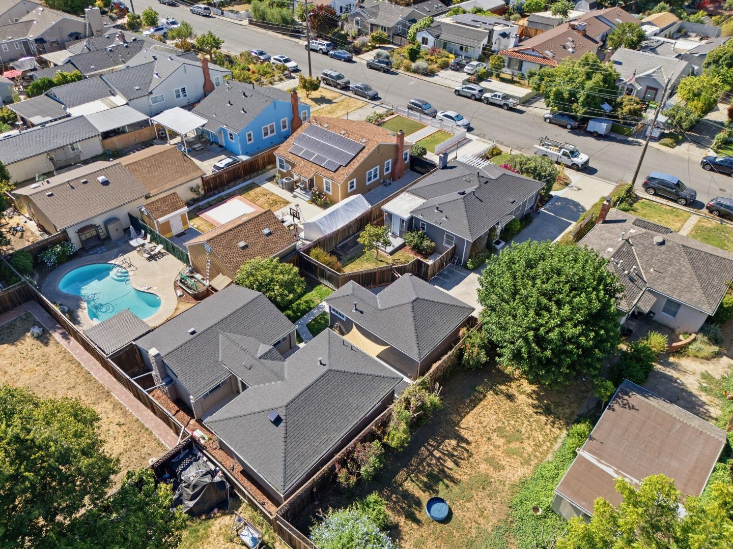 2268 Maywood AVE