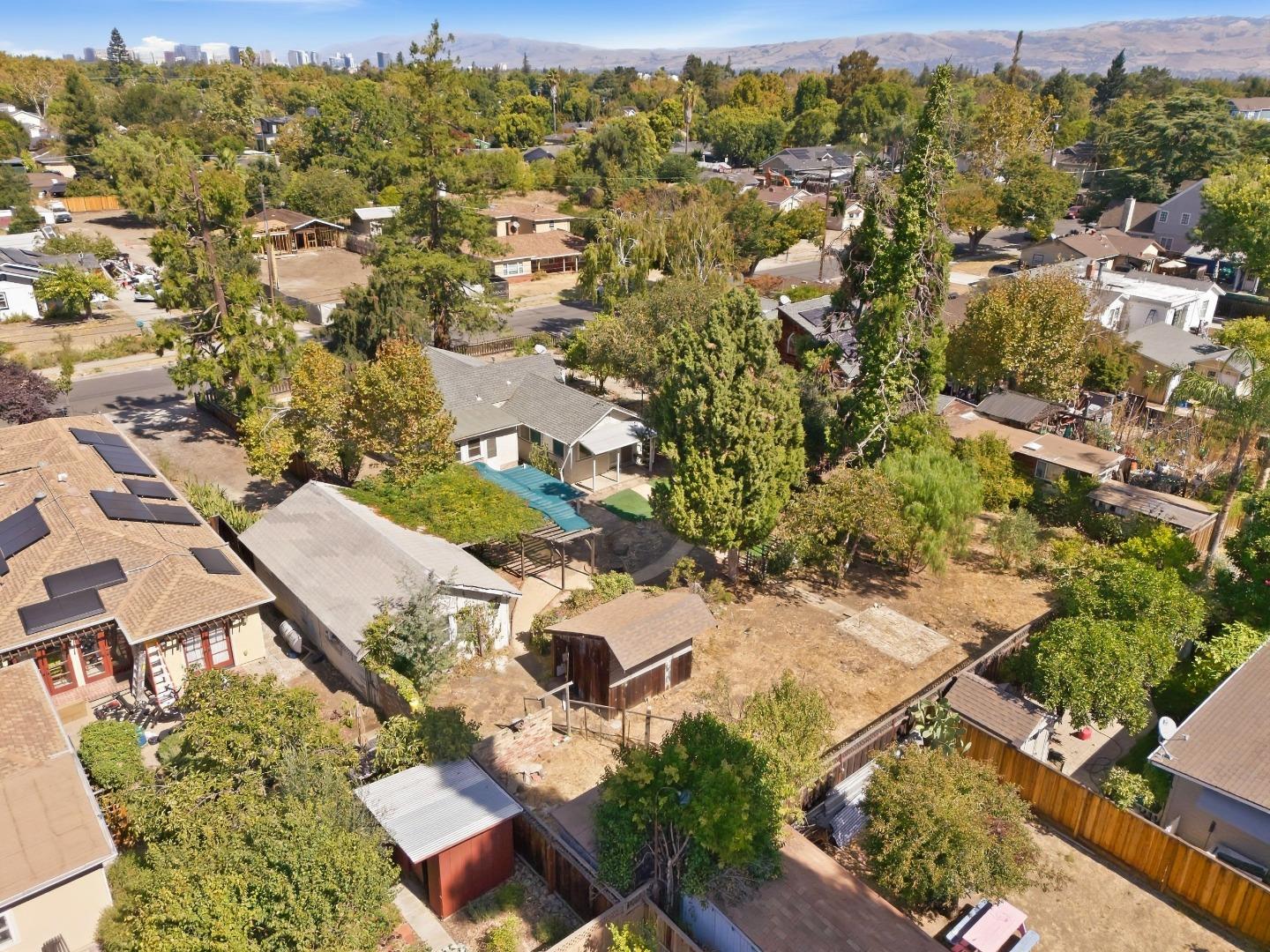 916 Franquette AVE