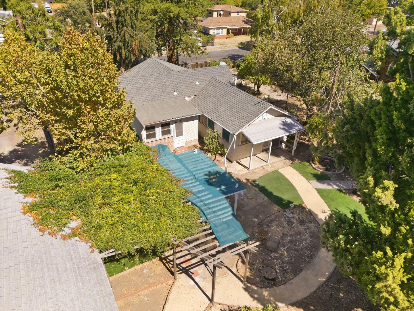 916 Franquette AVE