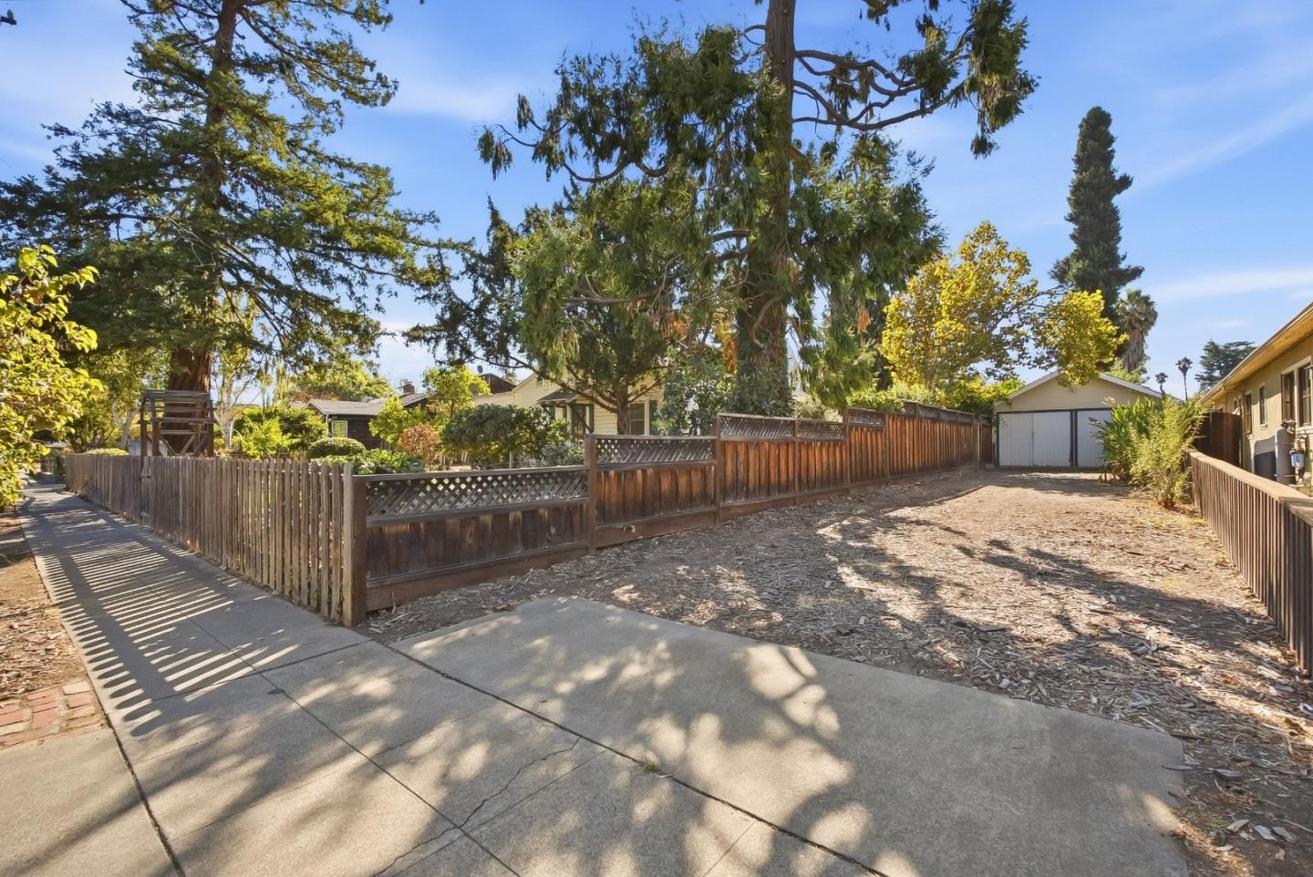 916 Franquette AVE