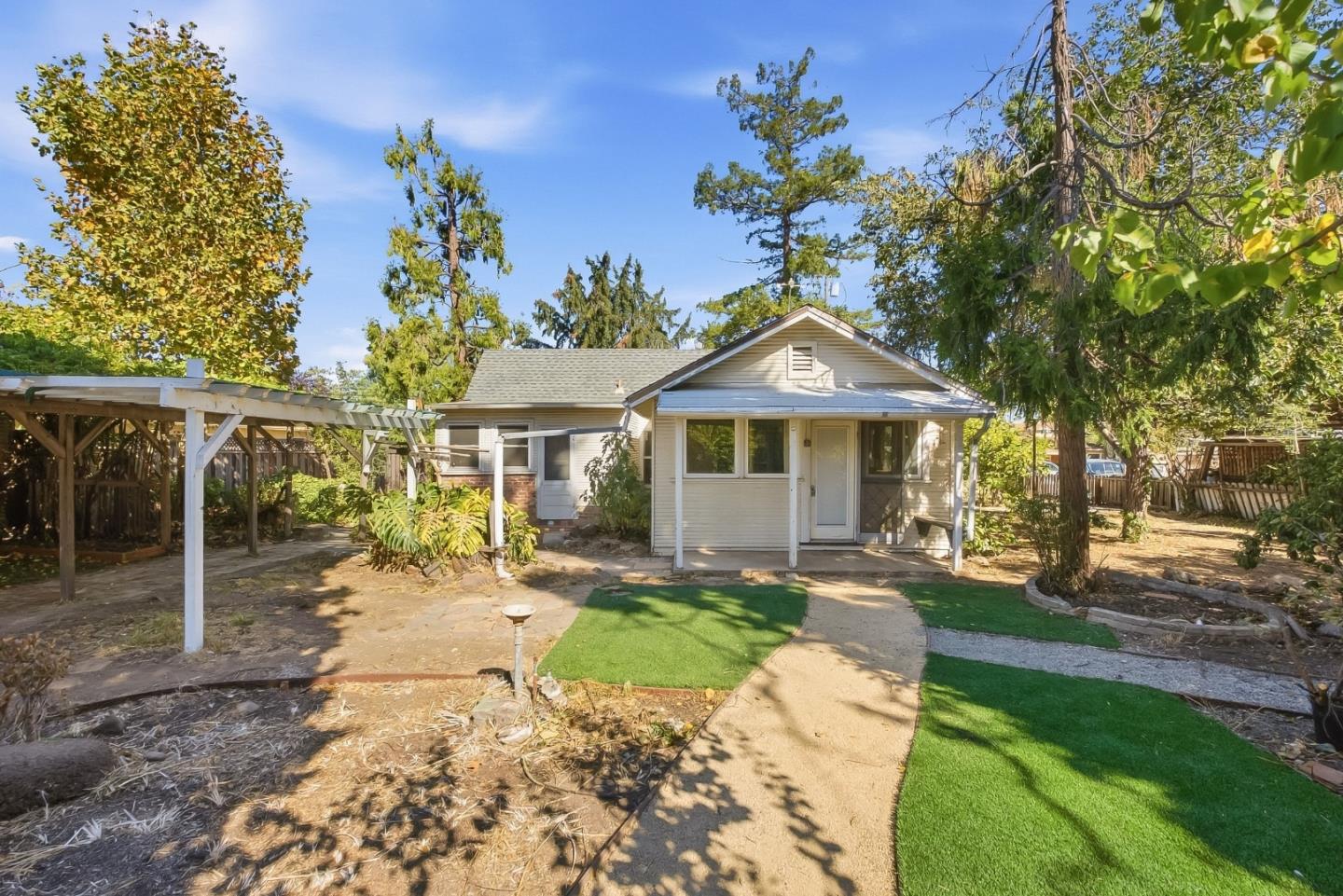916 Franquette AVE