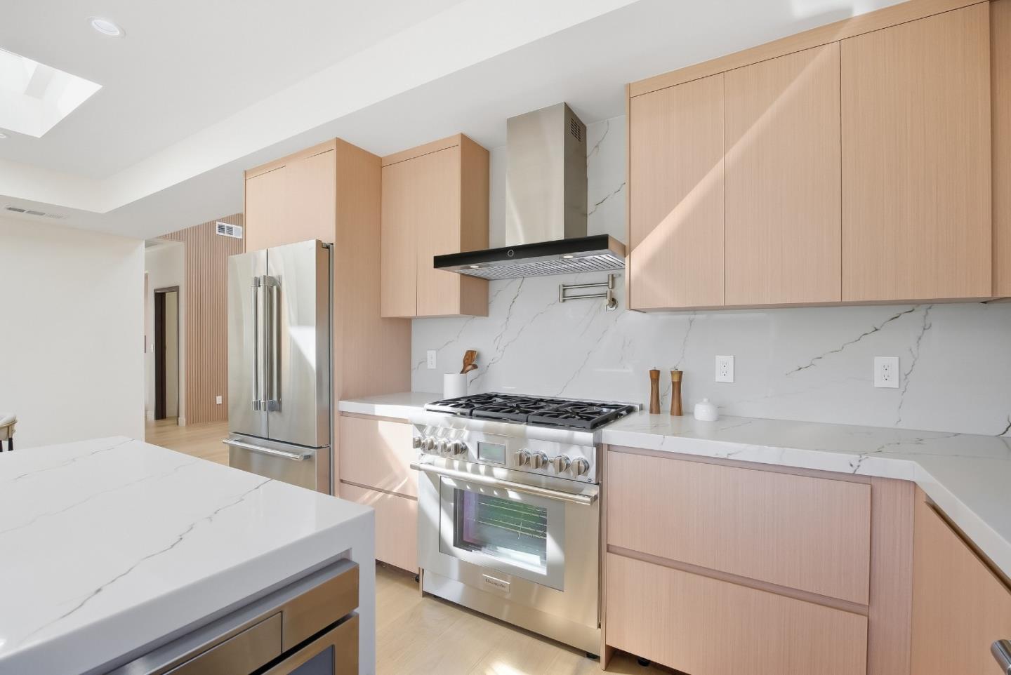 1502 Woodson CT