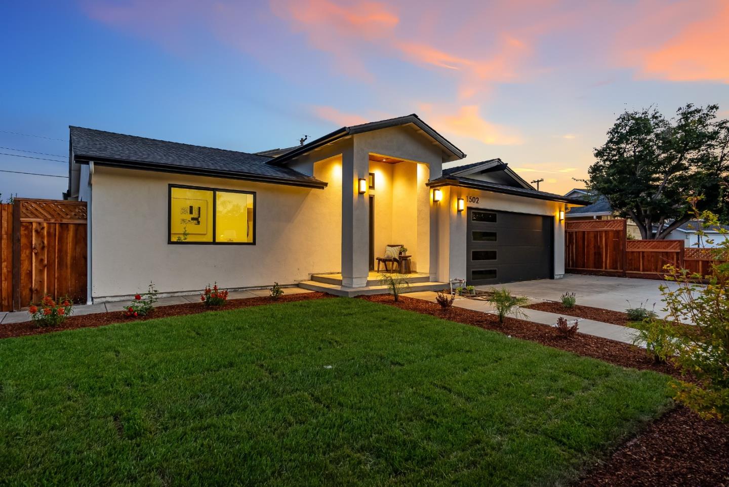 1502 Woodson CT
