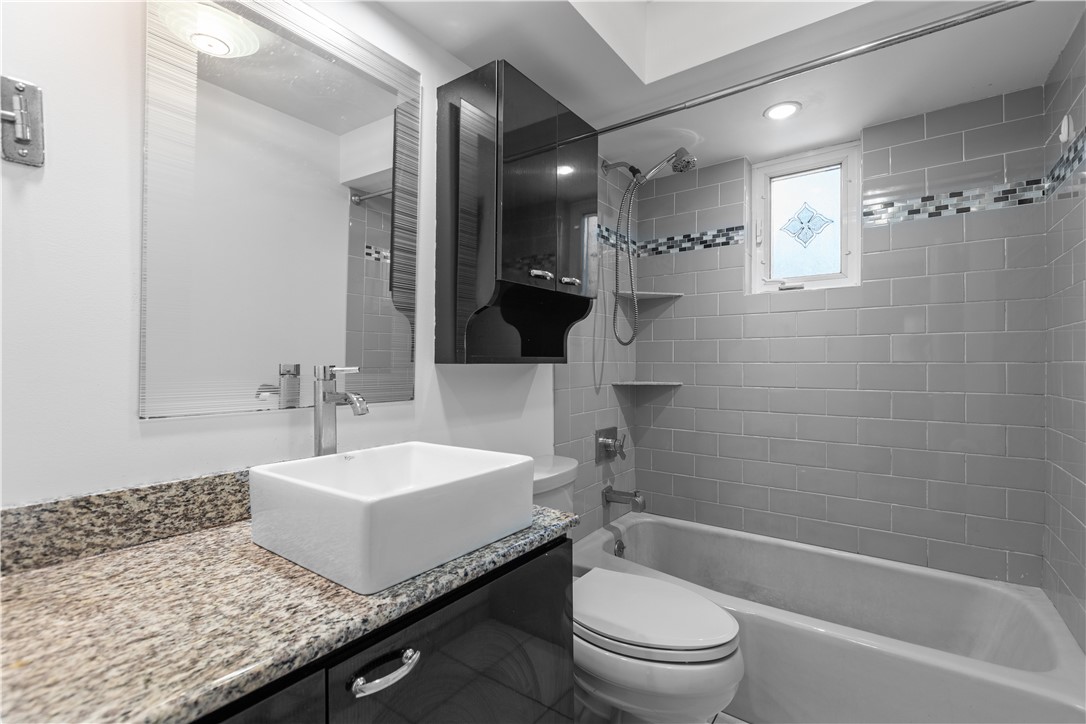 3919 Meadowbrook Blvd