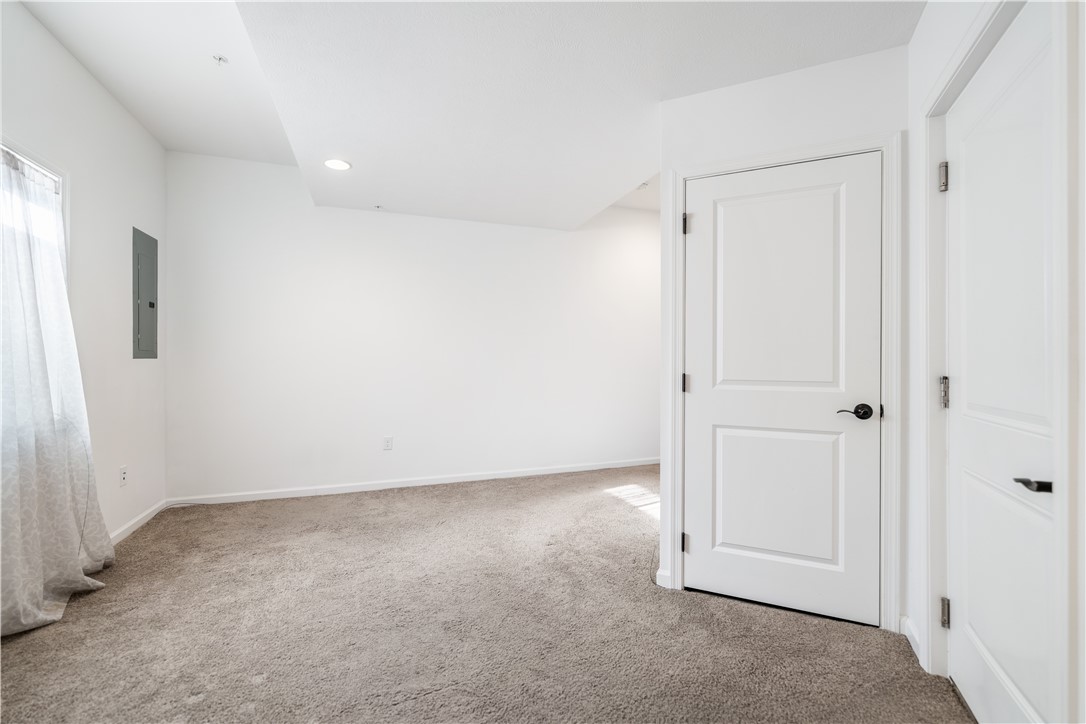 3098 Raintree Dr