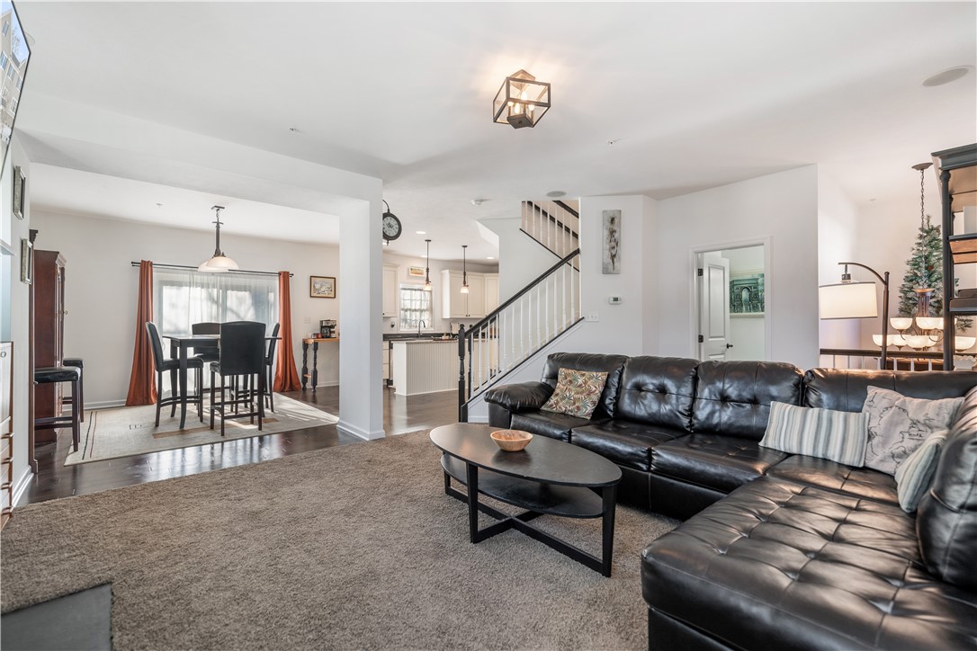 3098 Raintree Dr