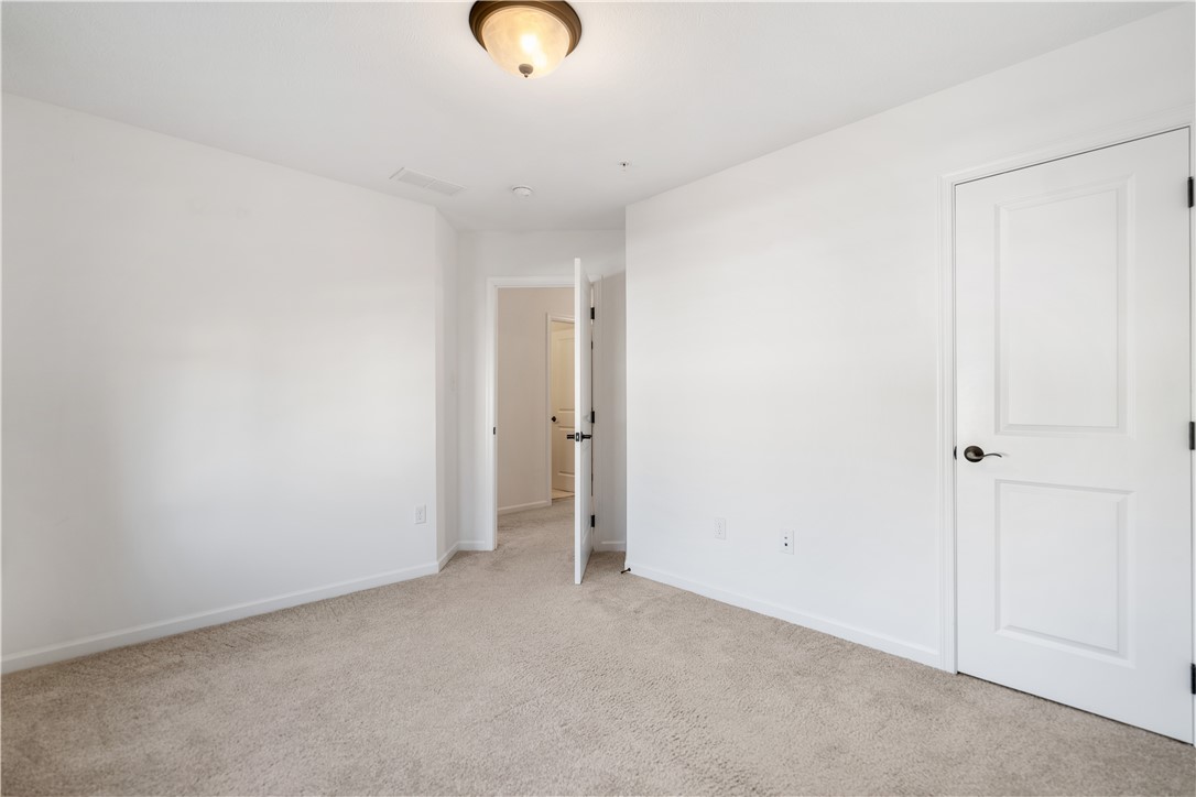3098 Raintree Dr