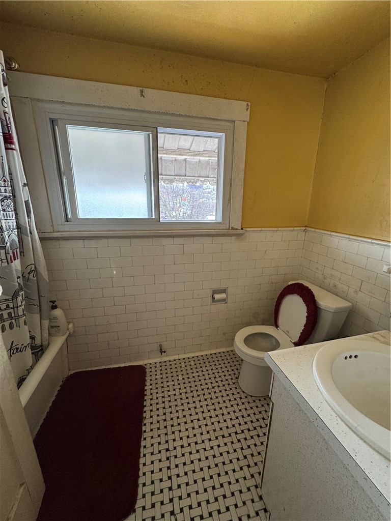 1339 Laketon Rd