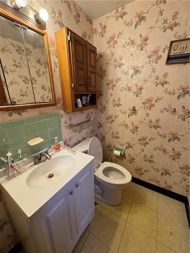 1339 Laketon Rd