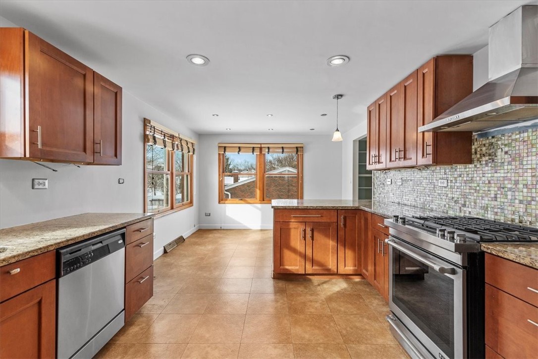 1561 King Charles Drive