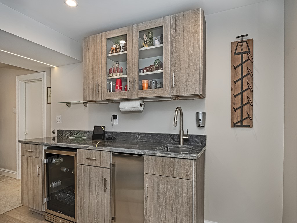 461 Fairview