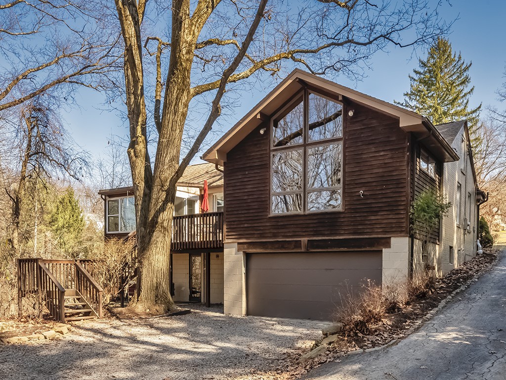 461 Fairview
