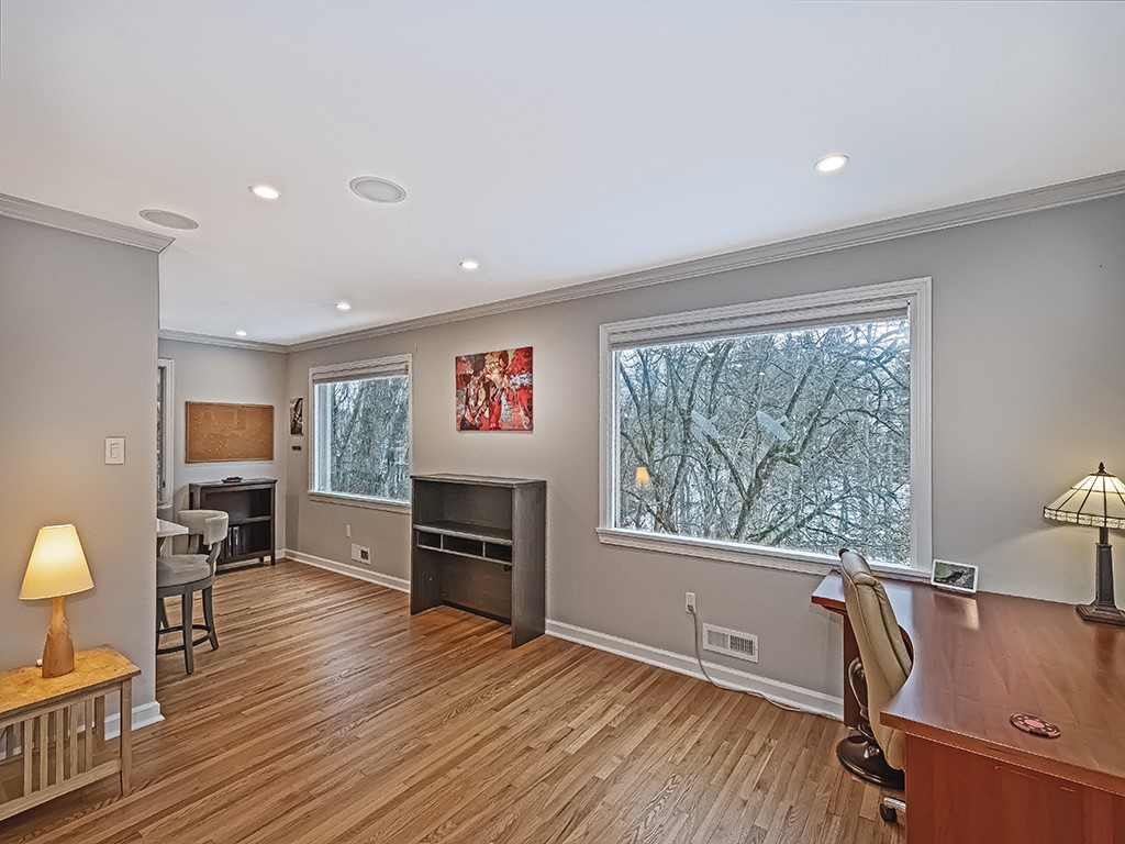 461 Fairview
