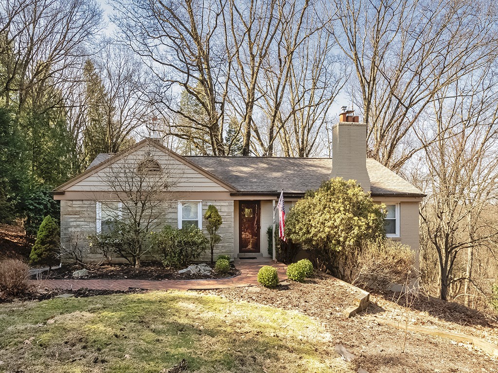 461 Fairview