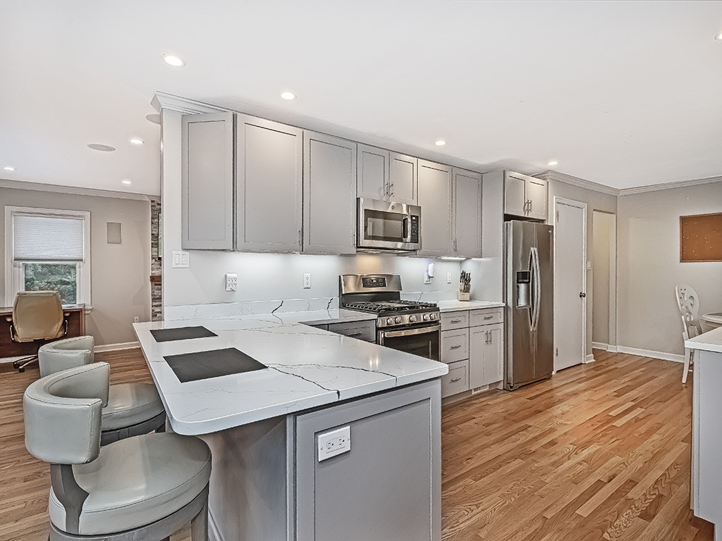 461 Fairview