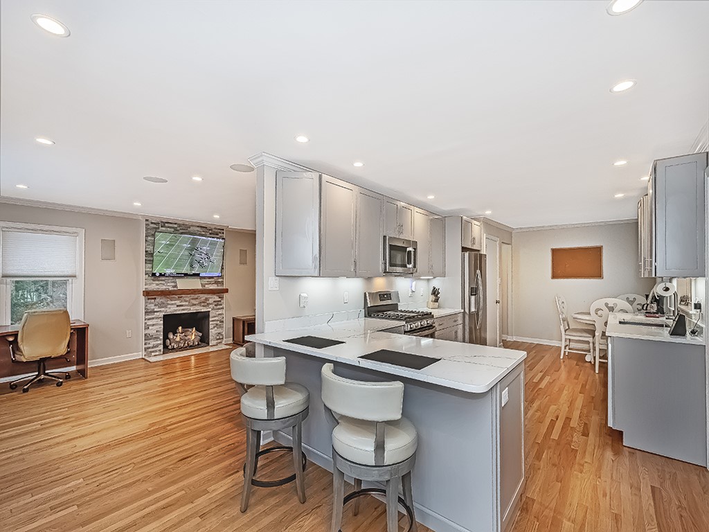 461 Fairview