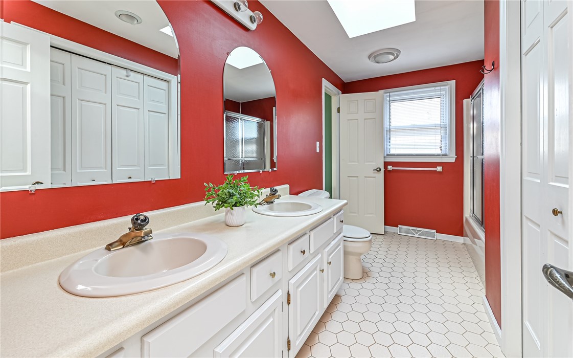 2572 Barnwood Dr