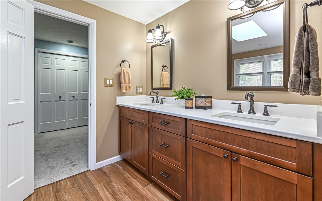 2572 Barnwood Dr