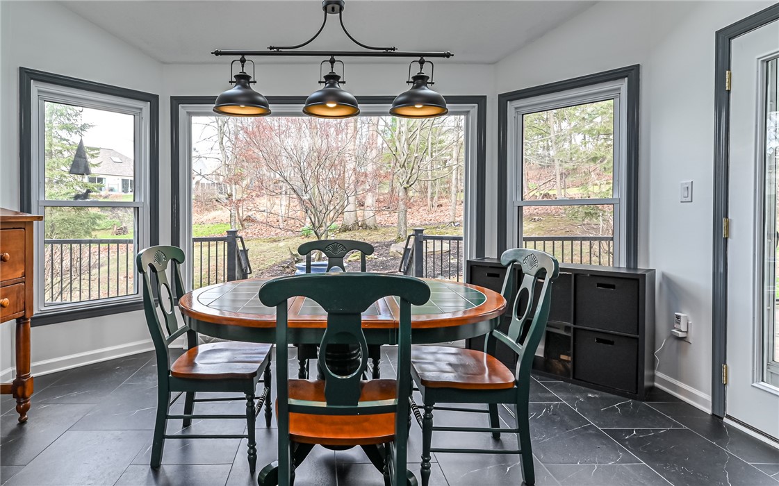 2572 Barnwood Dr