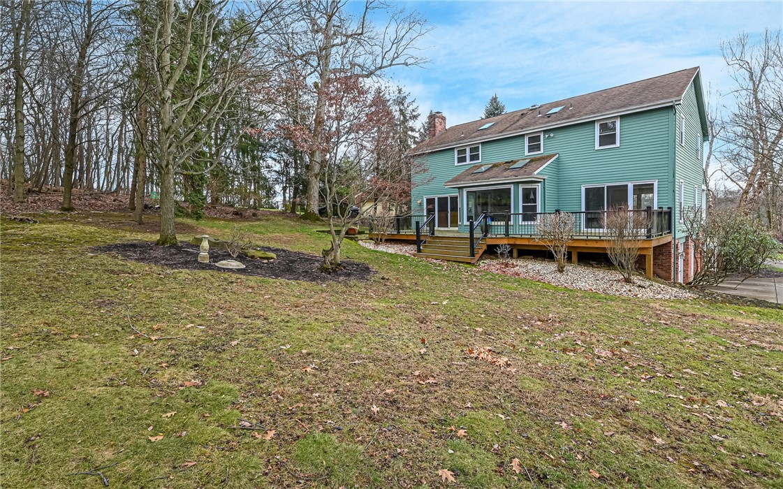 2572 Barnwood Dr