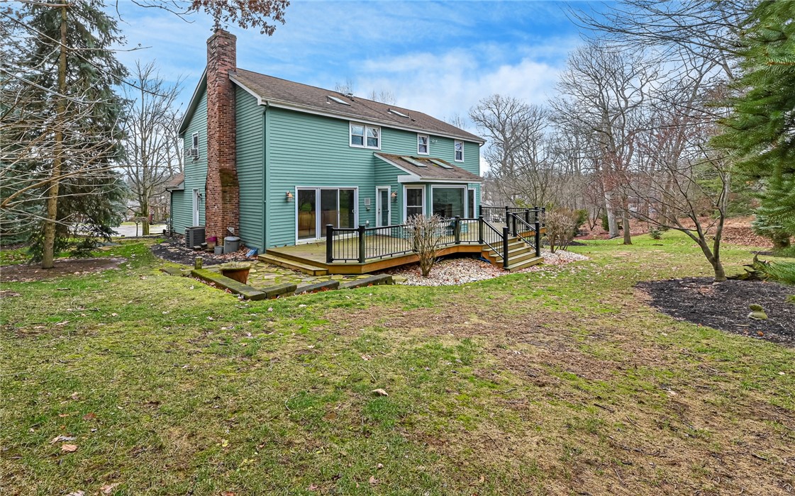 2572 Barnwood Dr