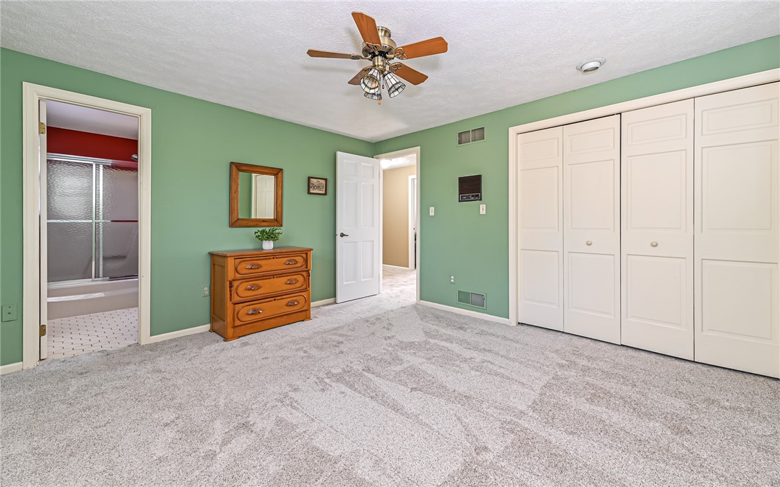 2572 Barnwood Dr