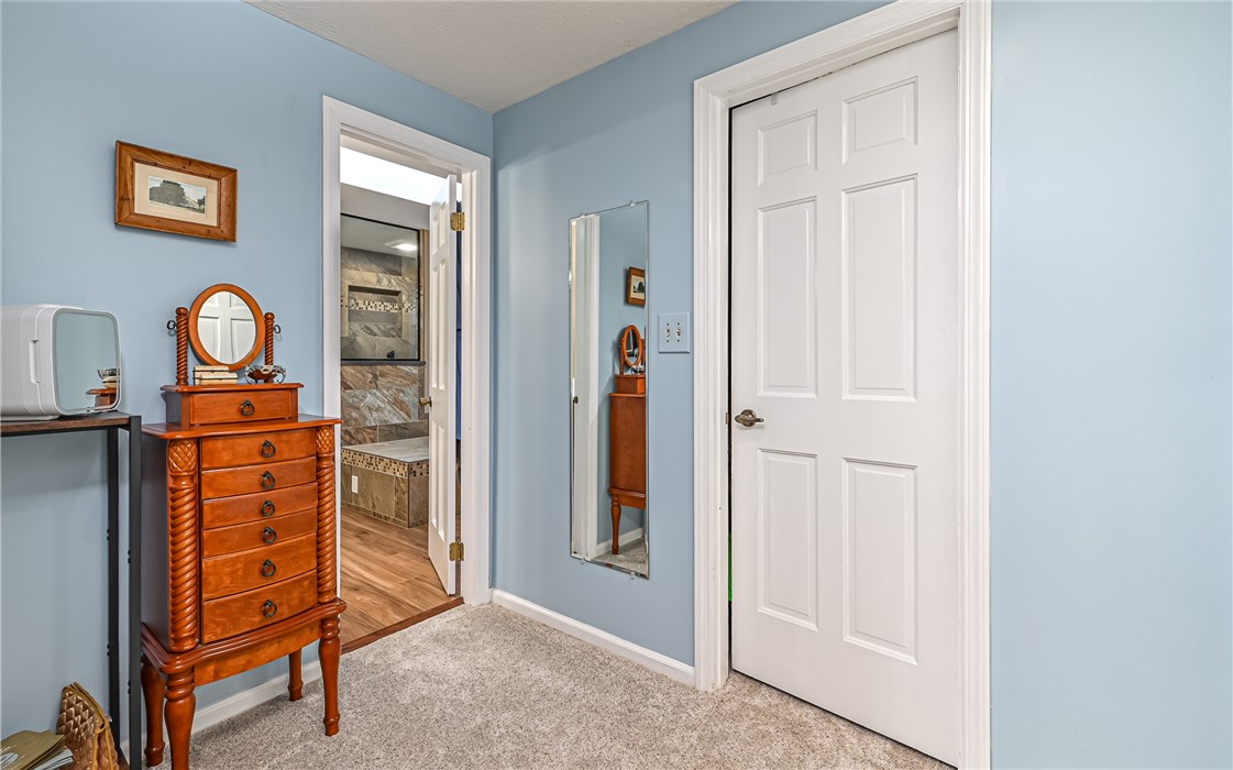 2572 Barnwood Dr