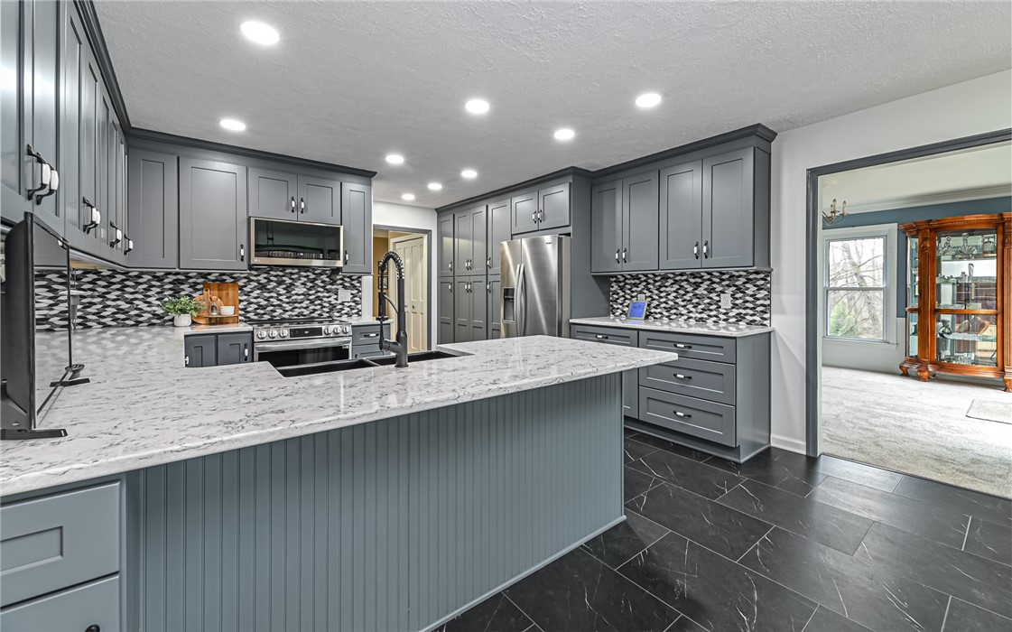 2572 Barnwood Dr