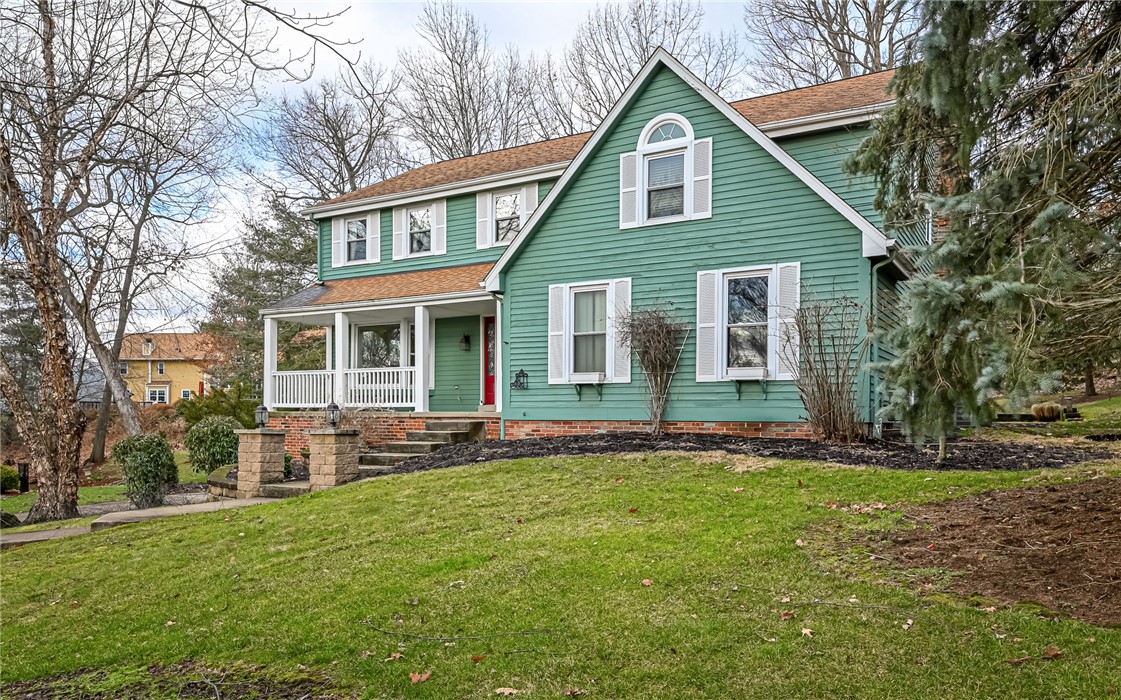 2572 Barnwood Dr