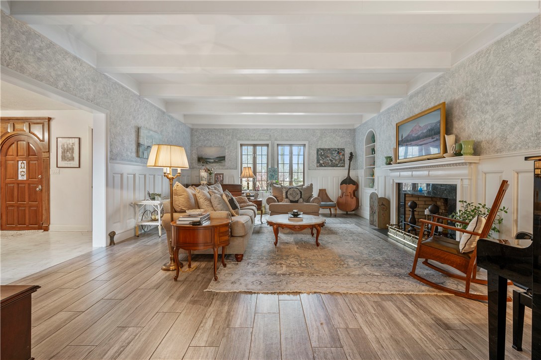 620 North Franklin Ave