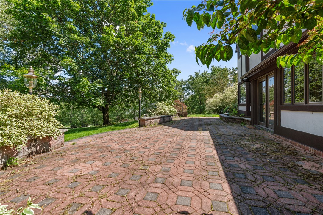 620 North Franklin Ave