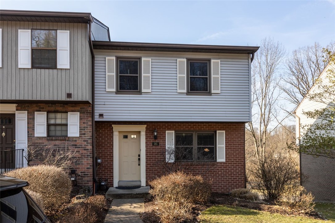 585 Thorncliffe Dr
