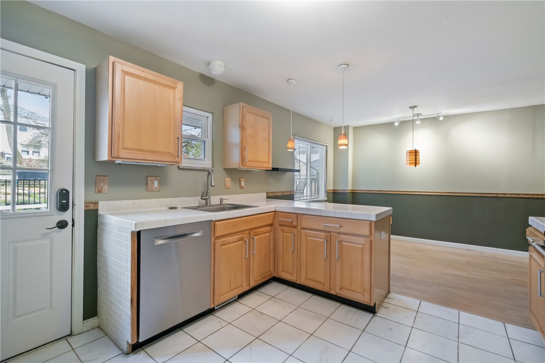 814 Greenfield Ave