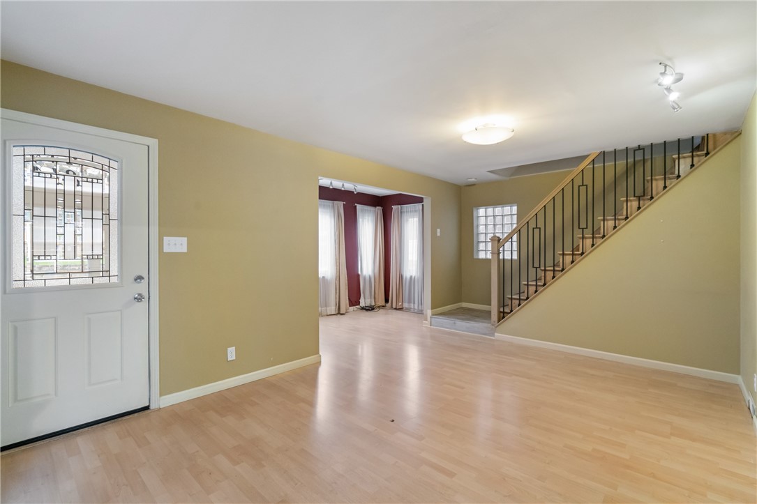 814 Greenfield Ave