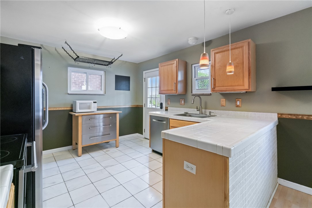 814 Greenfield Ave