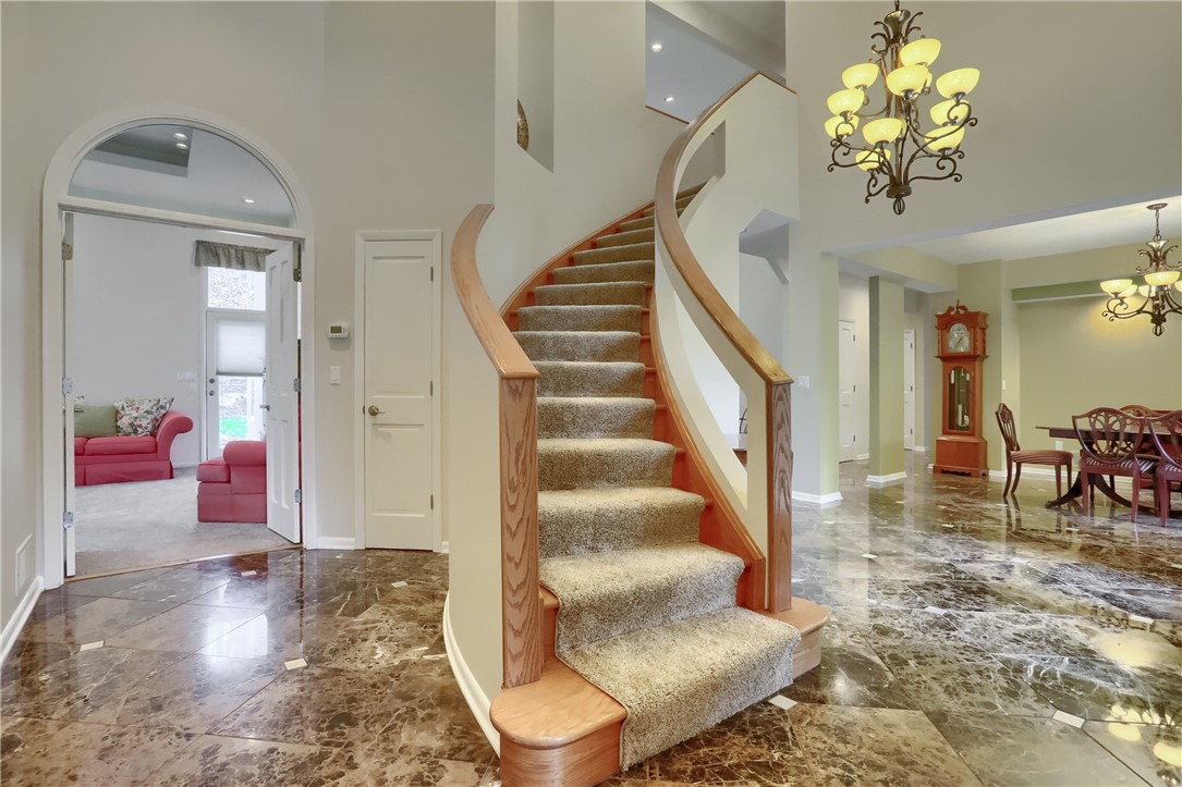 832 Arbordale Lane
