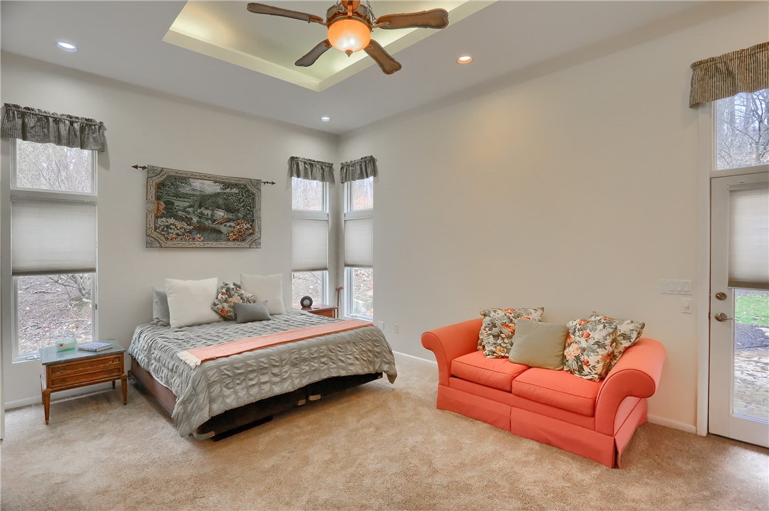 832 Arbordale Lane