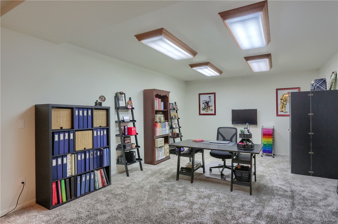832 Arbordale Lane