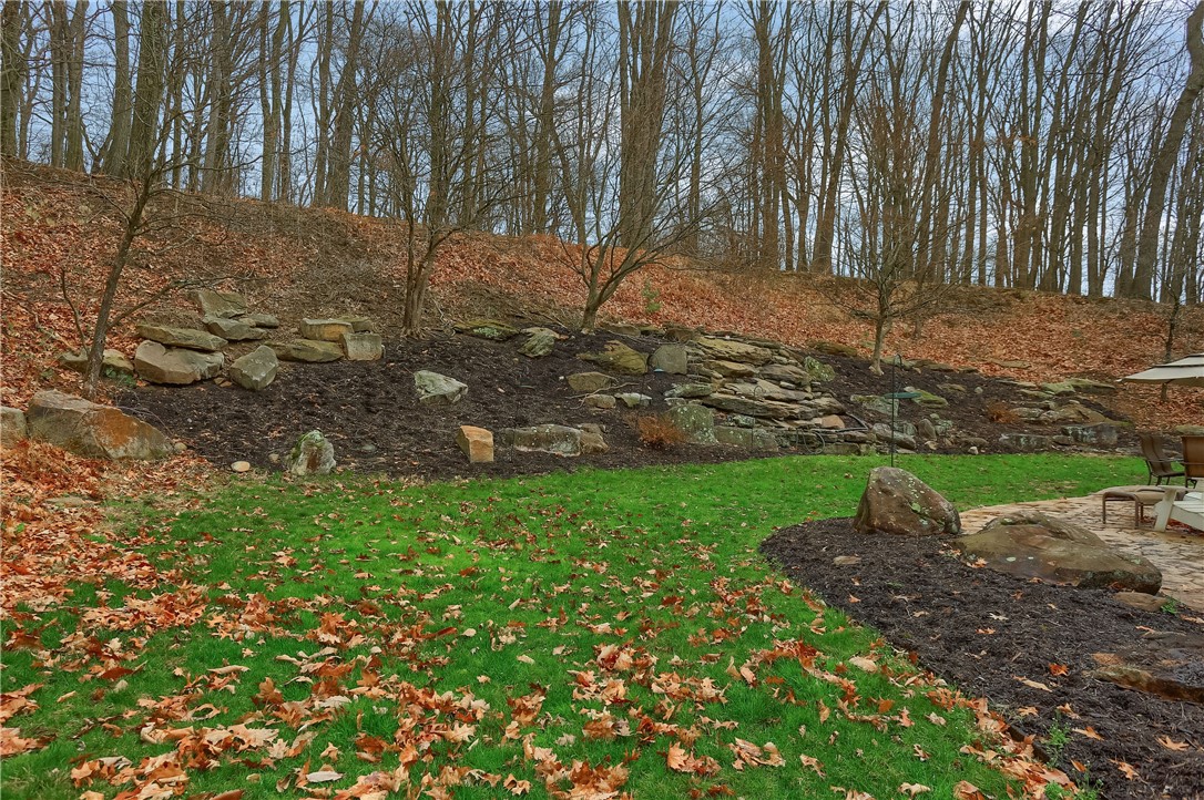 832 Arbordale Lane