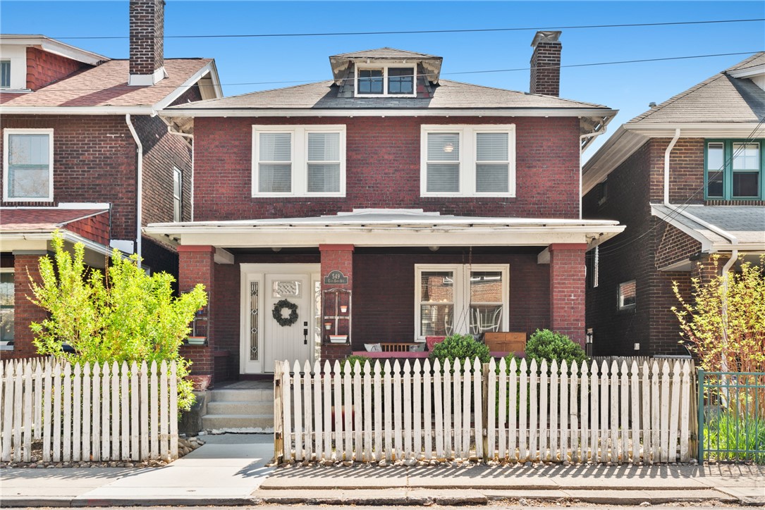 549 East End Ave