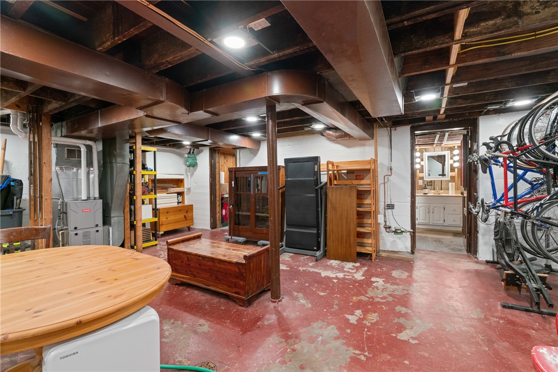 549 East End Ave
