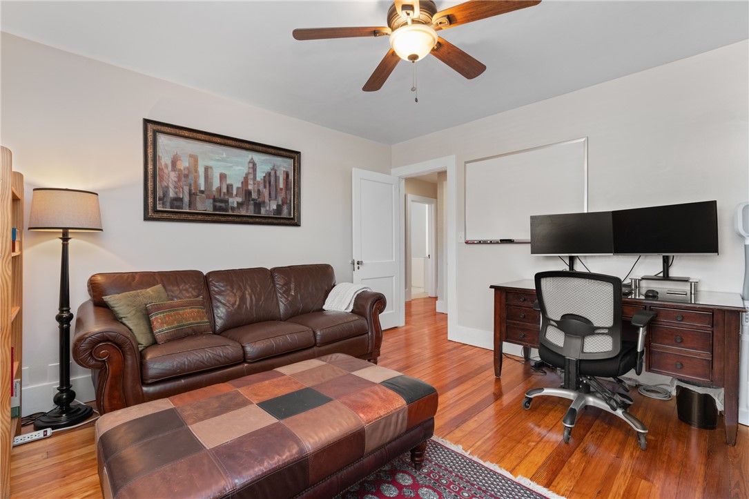 549 East End Ave
