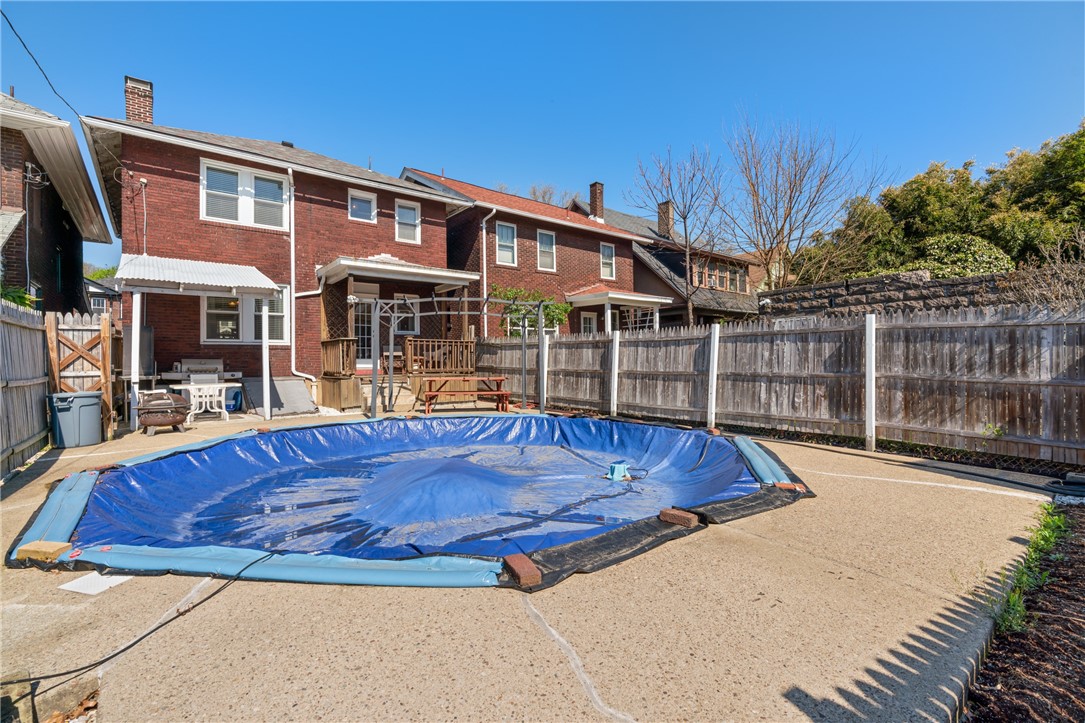 549 East End Ave