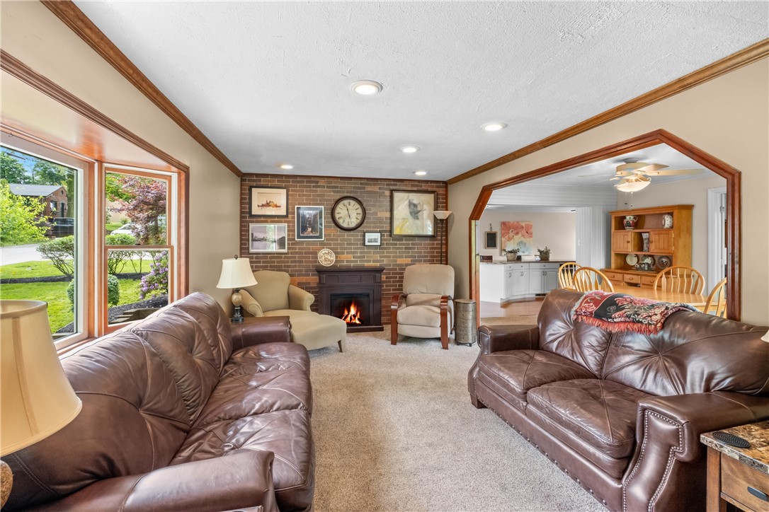 842 Towercrest Dr