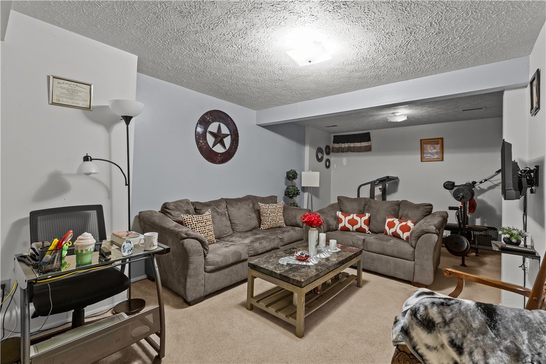 112 Duquesne Blvd