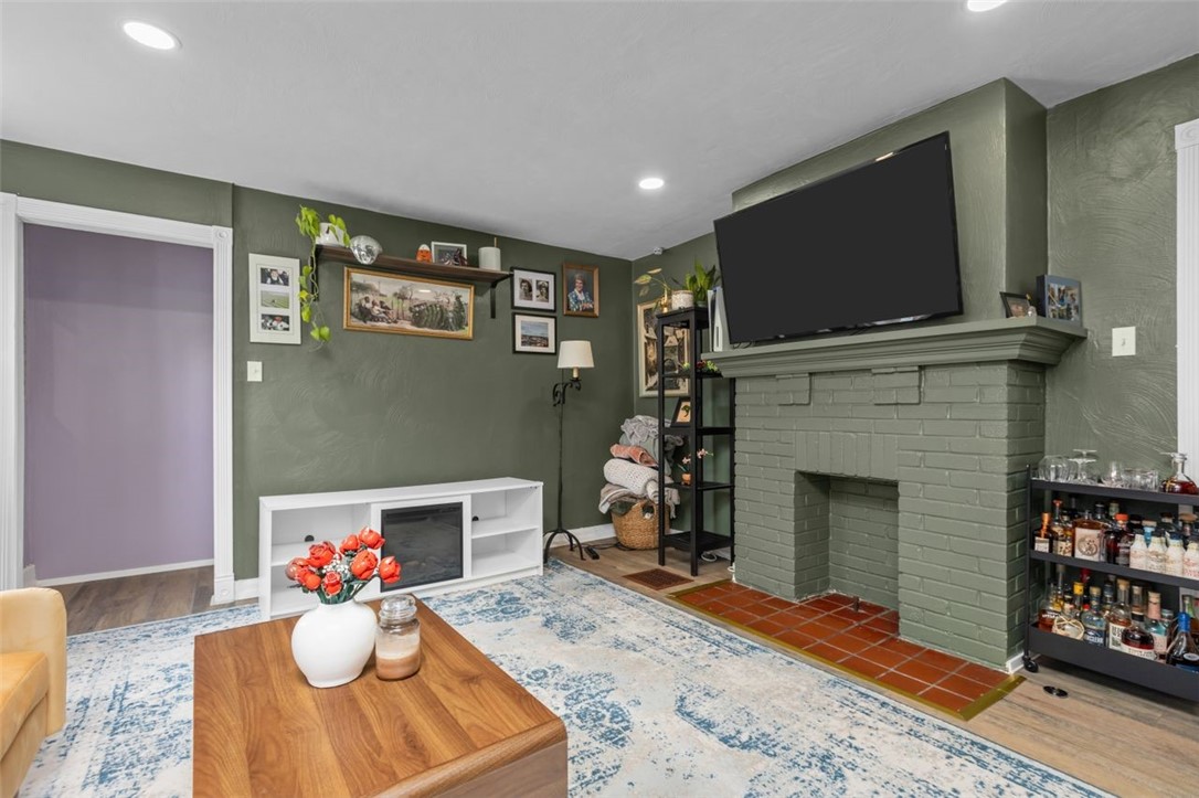 7129 Michigan Ave