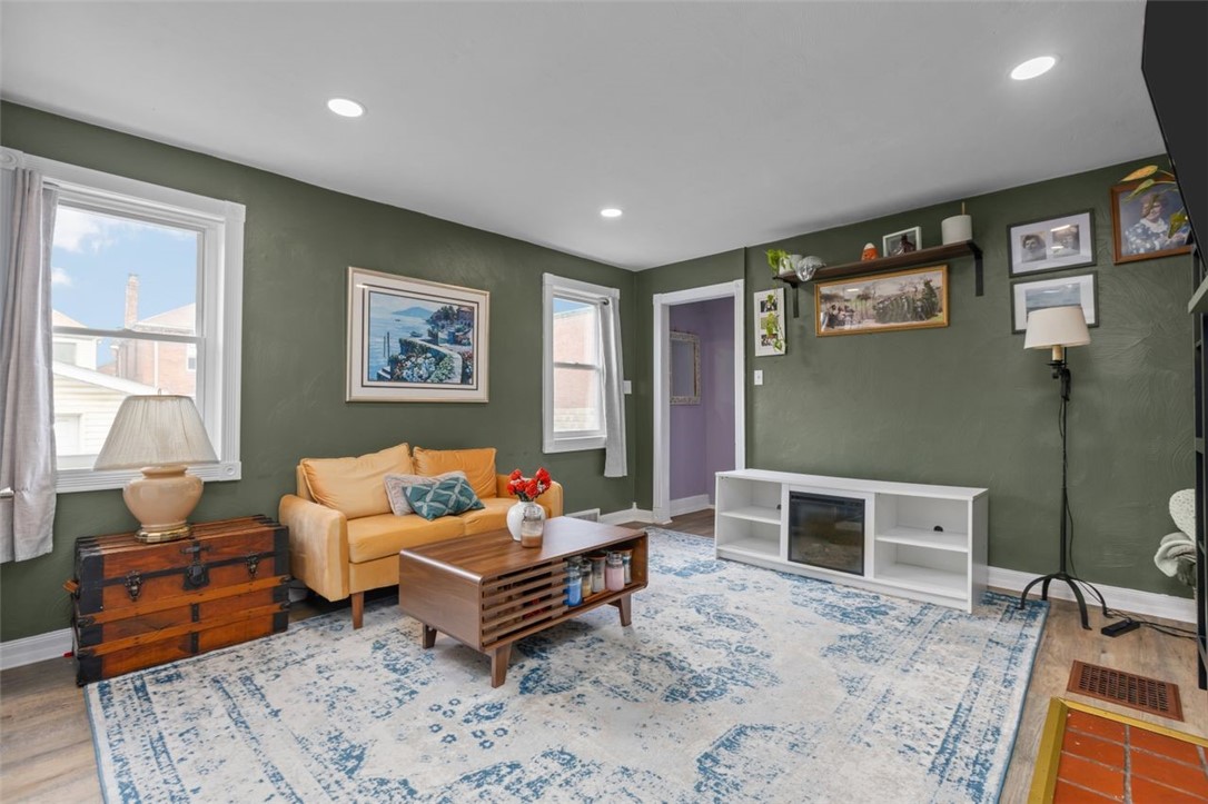 7129 Michigan Ave