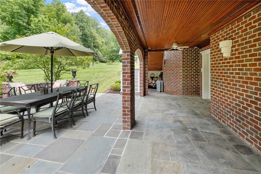 414 Lenox Ct