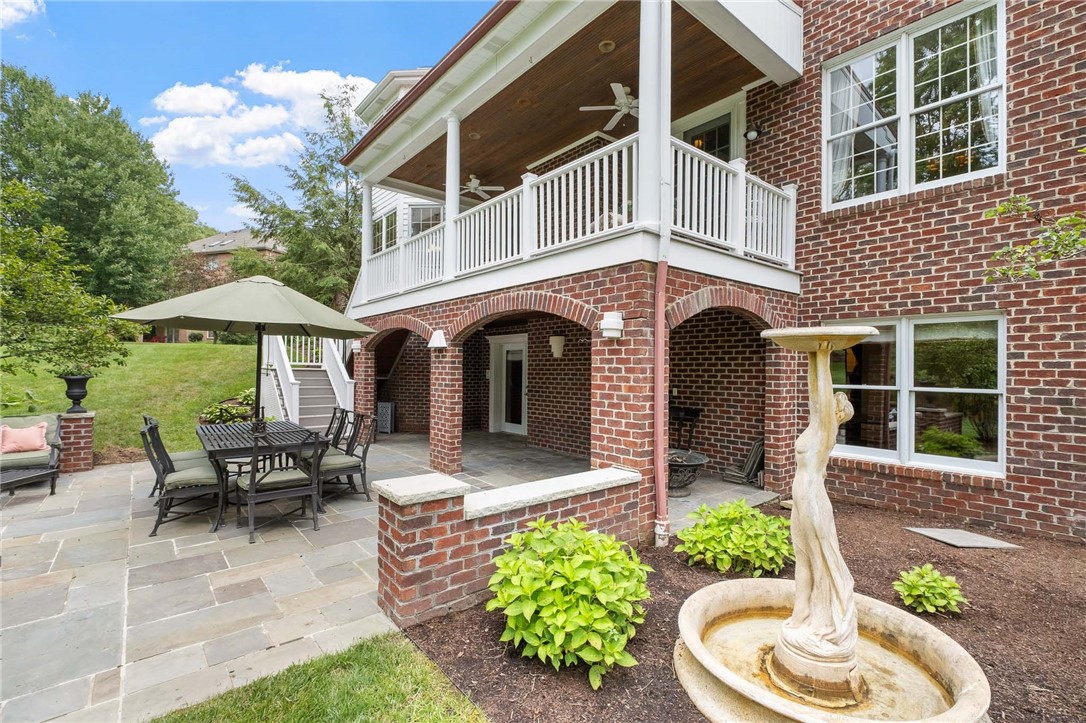414 Lenox Ct