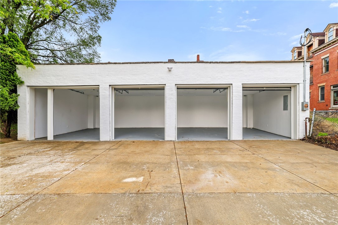 7118-7116 McPherson Blvd